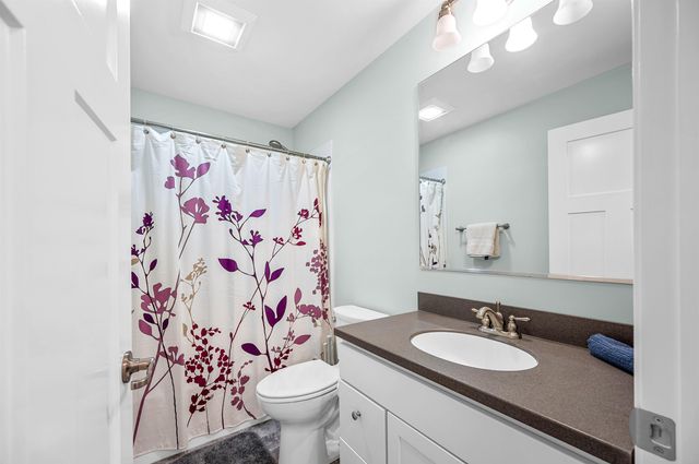 34 Fairway Drive, Stowe, VT 05661