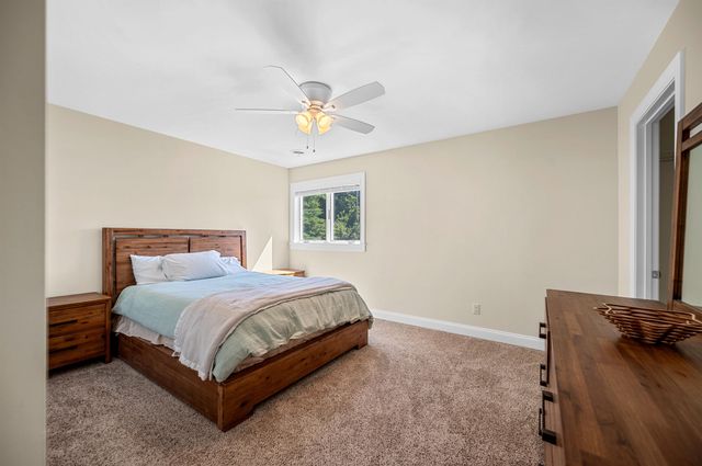 34 Fairway Drive, Stowe, VT 05661