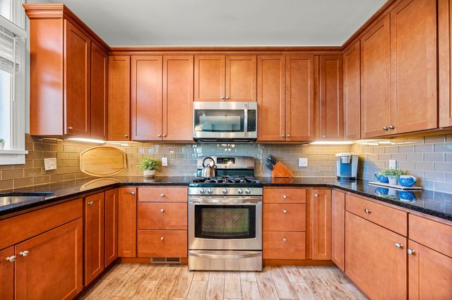 34 Fairway Drive, Stowe, VT 05661