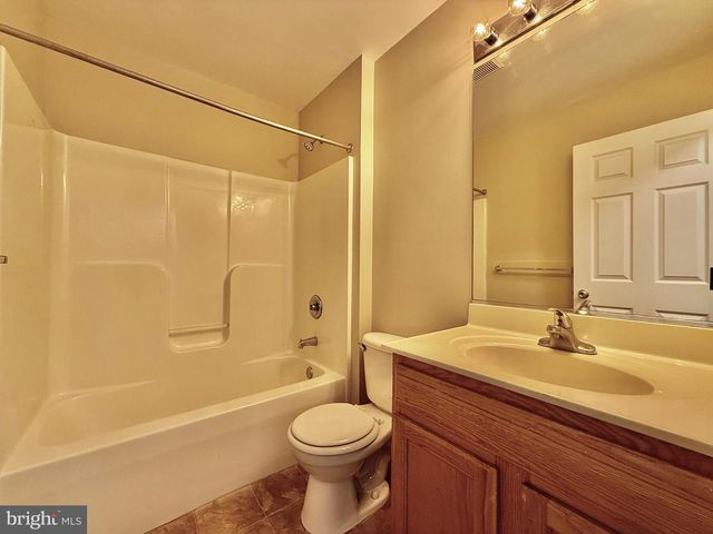 1303 BLUE HERON DR, Denton, MD 21629