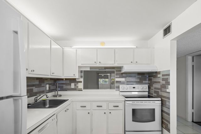 2500 Fiore Way 103a, Delray Beach, FL 33445