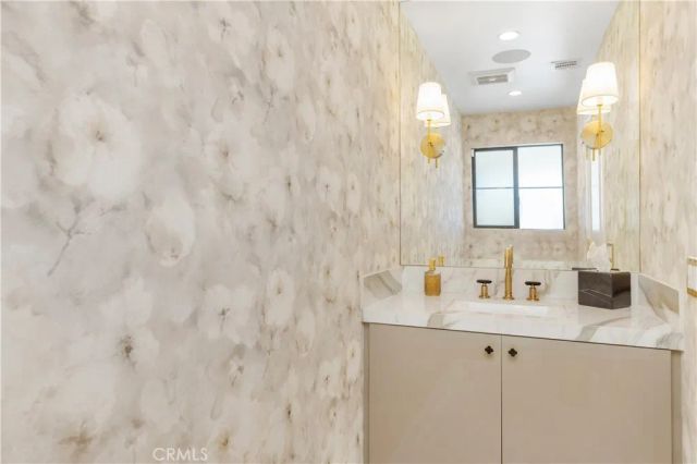 3006 Trudi Lane, Burbank, CA 91504