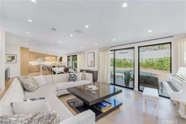 3006 Trudi Lane, Burbank, CA 91504