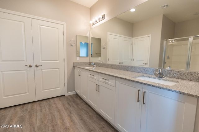 2950 N 38TH Street 4, Phoenix, AZ 85018