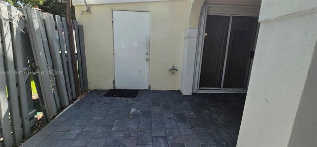 1464 Springside Dr 1464, Weston, FL 33326