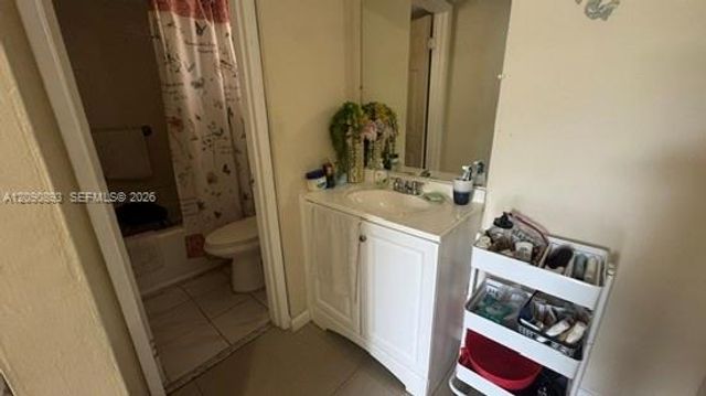 8850 Fontainebleau Boulevard 203, Miami, FL 33172