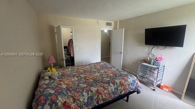 8850 Fontainebleau Boulevard 203, Miami, FL 33172