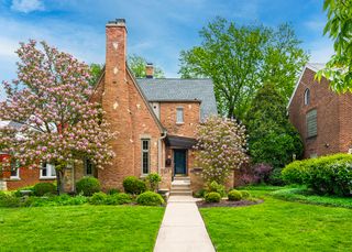 1212 Woodbine Avenue, Oak Park, IL 60302