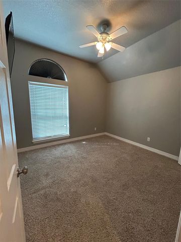 113 Eagle Nest Court, Richwood, TX 77566