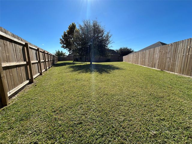 113 Eagle Nest Court, Richwood, TX 77566