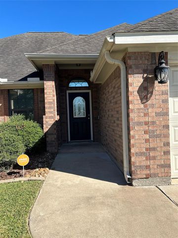 113 Eagle Nest Court, Richwood, TX 77566