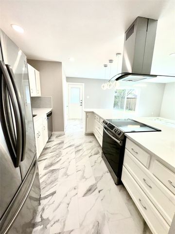 5408 Gibson Drive, The Colony, TX 75056