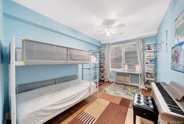 140-35 Burden Crescent 402, Briarwood, NY 11435