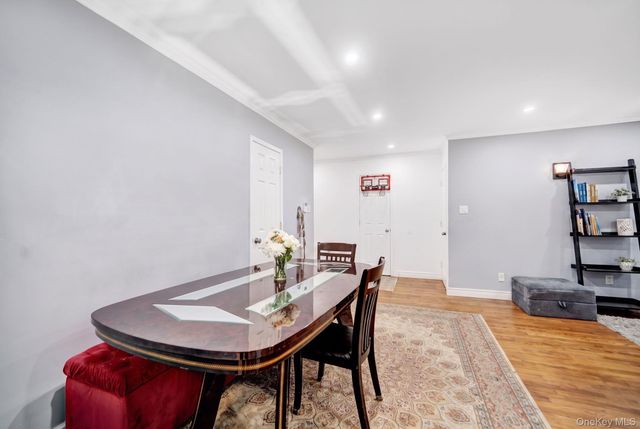 140-35 Burden Crescent 402, Briarwood, NY 11435
