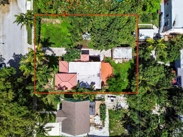914 30th Court, West Palm Beach, FL 33407