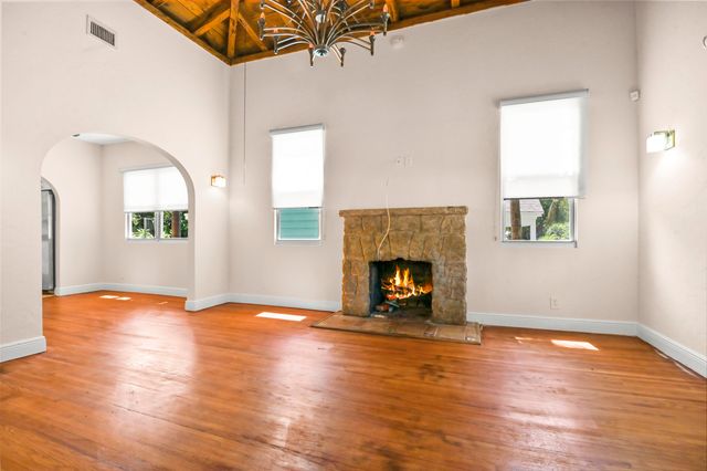 914 30th Court, West Palm Beach, FL 33407