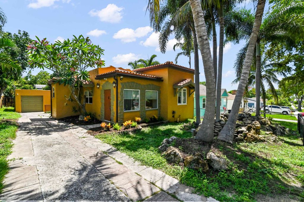914 30th Court, West Palm Beach, FL 33407