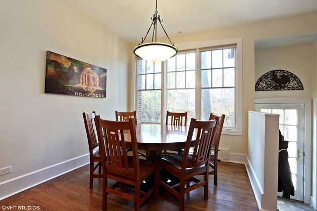 285 Linden Park Place, Highland Park, IL 60035