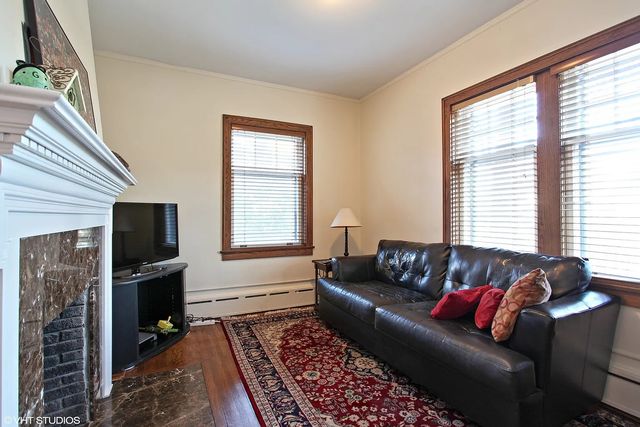 285 Linden Park Place, Highland Park, IL 60035