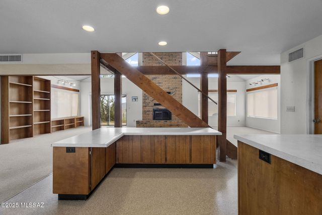 108 Stoddard Way, Patagonia, AZ 85624