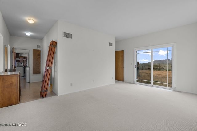 108 Stoddard Way, Patagonia, AZ 85624