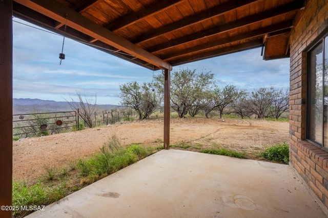 108 Stoddard Way, Patagonia, AZ 85624