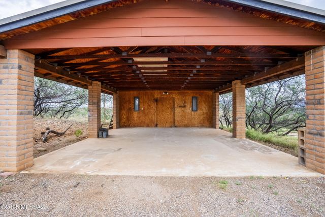 108 Stoddard Way, Patagonia, AZ 85624
