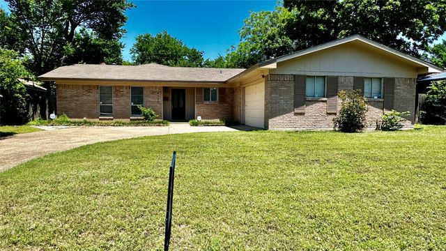 4720 South Drive W, Fort Worth, TX 76132