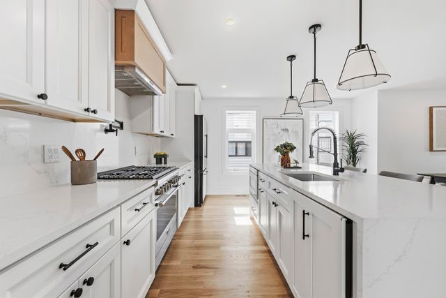 167 Albion St, Somerville, MA 02144