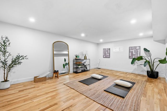167 Albion St, Somerville, MA 02144