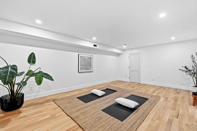 167 Albion St, Somerville, MA 02144