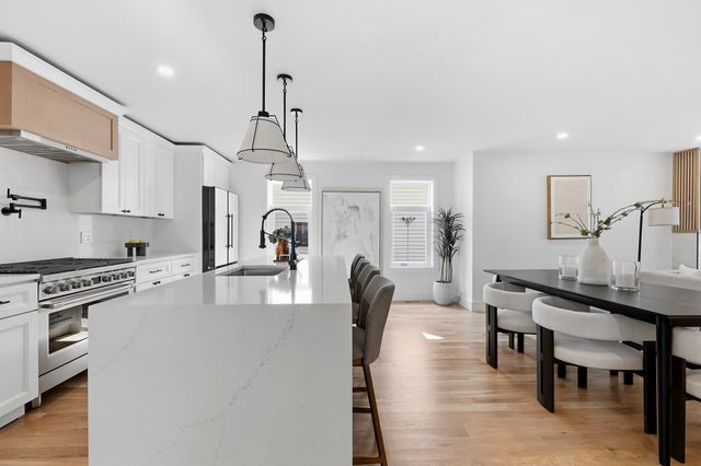 167 Albion St, Somerville, MA 02144