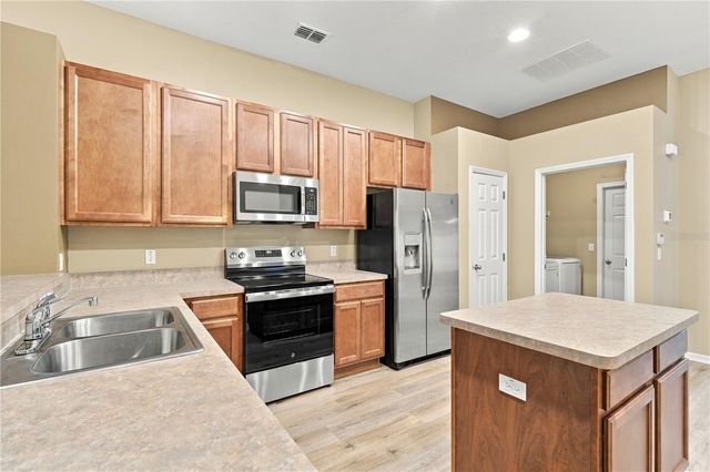 2621 EAGLE CLIFF DRIVE, Kissimmee, FL 34746