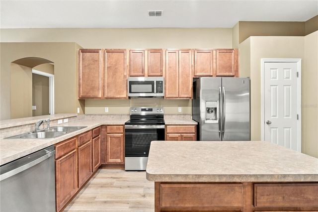 2621 EAGLE CLIFF DRIVE, Kissimmee, FL 34746