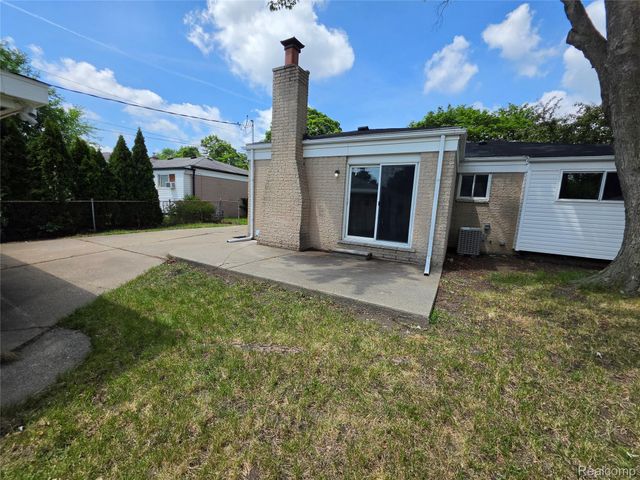 27442 Liberty Drive, Warren, MI 48092
