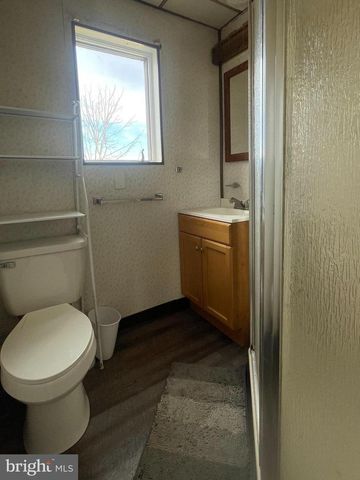 164 E COLLEGE AVE, Frostburg, MD 21532