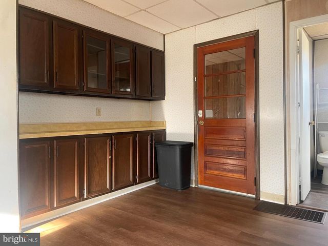 164 E COLLEGE AVE, Frostburg, MD 21532