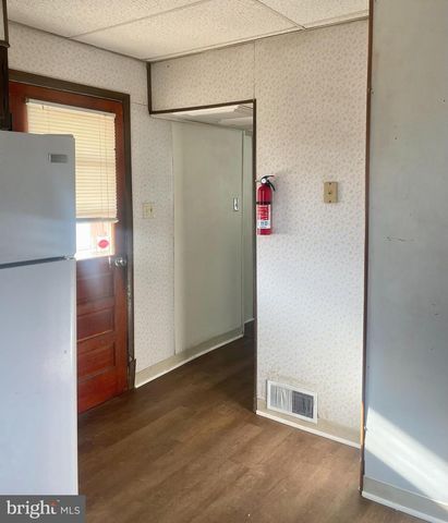 164 E COLLEGE AVE, Frostburg, MD 21532