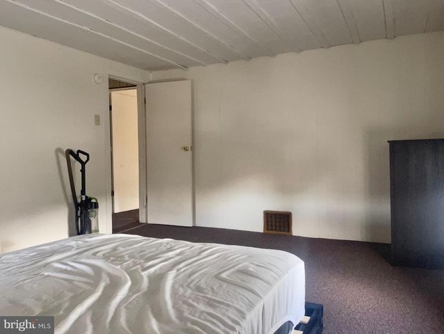 164 E COLLEGE AVE, Frostburg, MD 21532