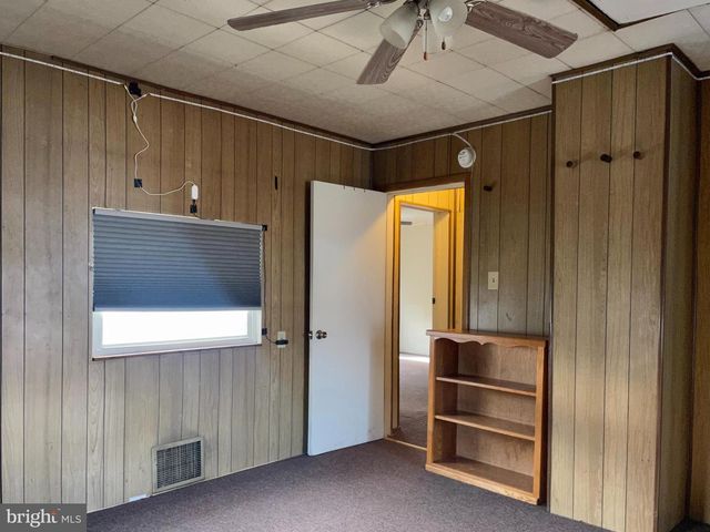 164 E COLLEGE AVE, Frostburg, MD 21532