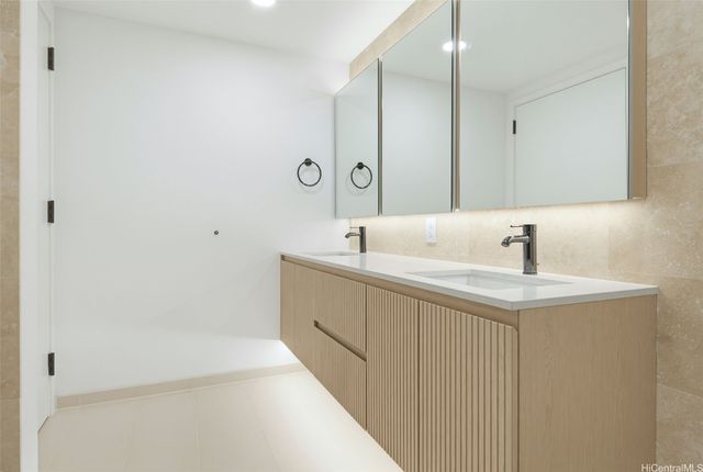 333 Ward Avenue 634, Honolulu, HI 96814