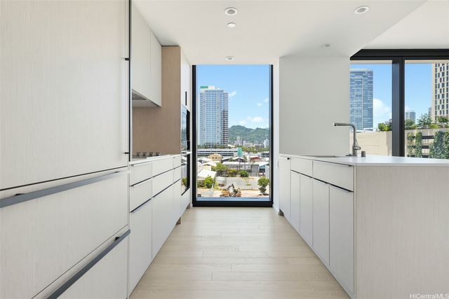 333 Ward Avenue 634, Honolulu, HI 96814
