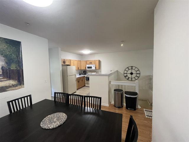 1021 Maiden Lane, Ann Arbor, MI 48105