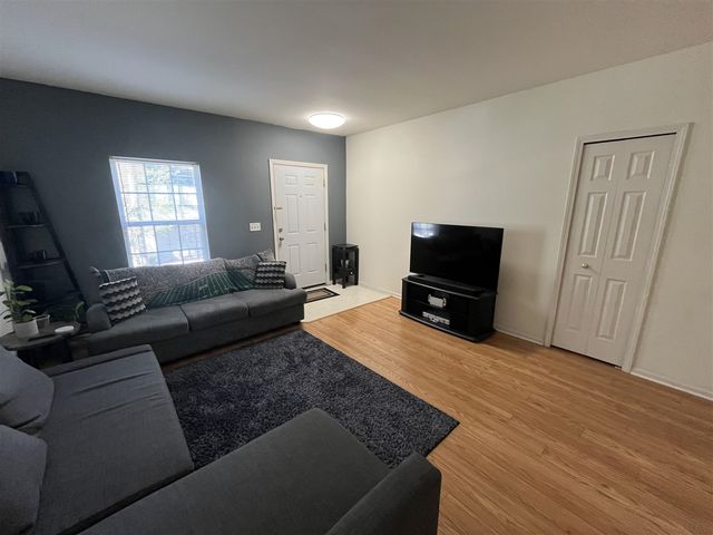 1021 Maiden Lane, Ann Arbor, MI 48105