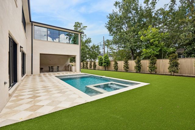 10726 Marsha Lane, Houston, TX 77024