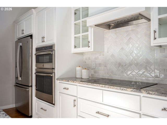 32195 Sw LAKE Dr, Wilsonville, OR 97070