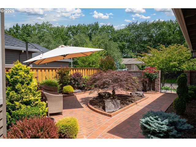 32195 Sw LAKE Dr, Wilsonville, OR 97070