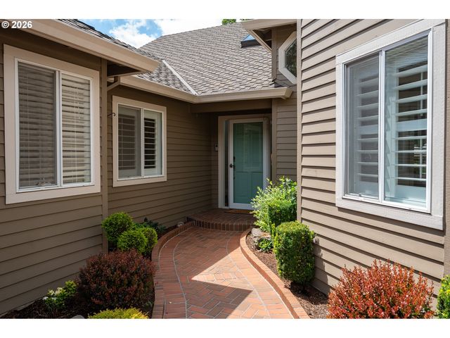 32195 Sw LAKE Dr, Wilsonville, OR 97070