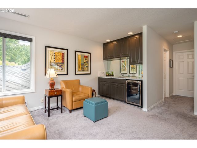 32195 Sw LAKE Dr, Wilsonville, OR 97070