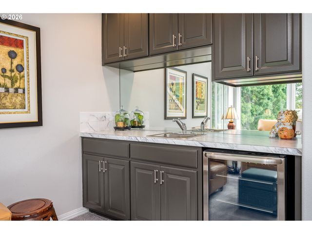 32195 Sw LAKE Dr, Wilsonville, OR 97070